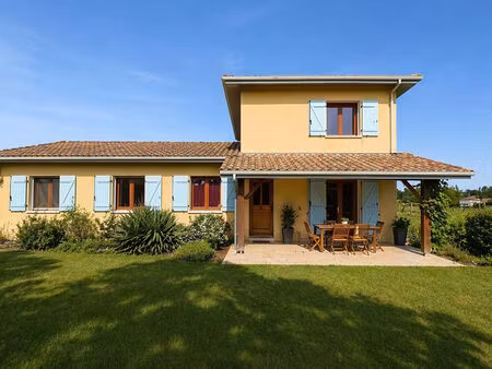 grande maison familiale 5 chambres à 20mn de mont de marsan