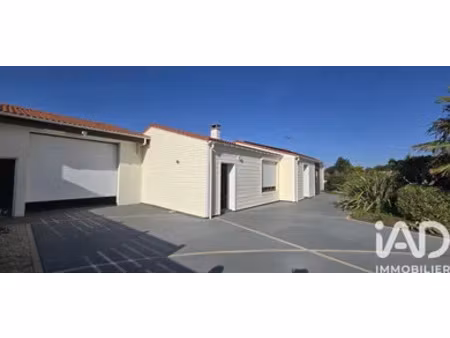 maison à saint-hilaire-la-forêt (85440)