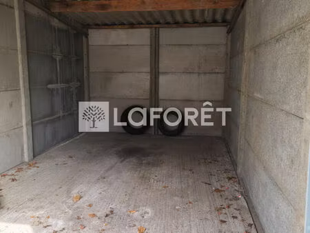 rare | garage sécurisé au centre-ville