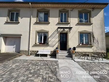 maison 9 pièces 208m²