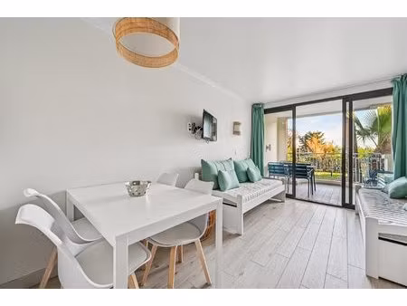 croix des gardes-2 pièces avec terrasse vue mer - piscine et tennis dans la résidence