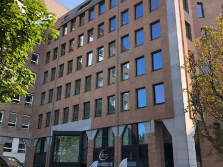 commercieel te huur in elsene