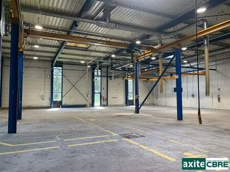 location local d'activités mery 1 297 m²