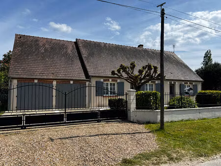 st martin d'abbat 3mn châteauneuf plain pied 3ch