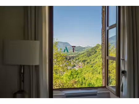appartement t5- chateau saint martin d'uriage