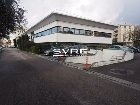 location bureaux 2 538 m²