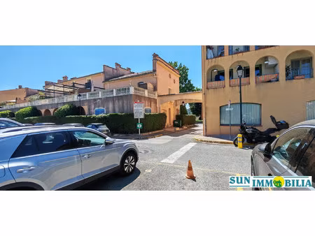 pkg sécurisé les hameaux du soleil place centrale