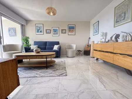 superbe 2 pièces de 51 m² en dernier etage + cave + parking