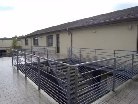 à louer bureau 91 m² – 980 € |toul