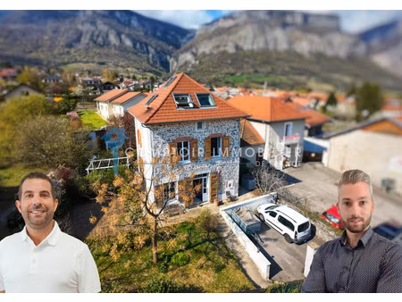 maison 7pièce(s) 5chambre(s) 156 m² bernin (38190)