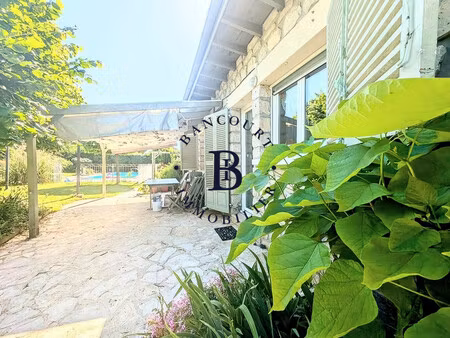 plain pied.volume.parc.piscine