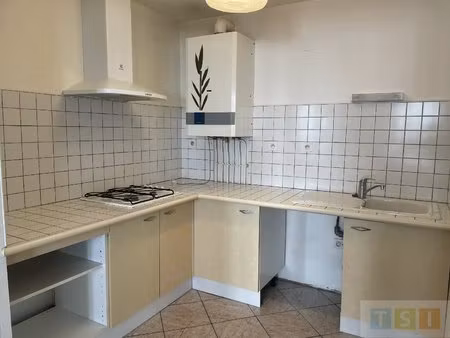 location appartement 2 pièces 51m² lannemezan 65300