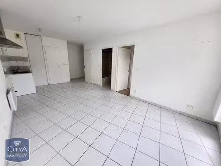 appartement à louer 2 pièces 39.95 m² - issoire (63) - 475€
