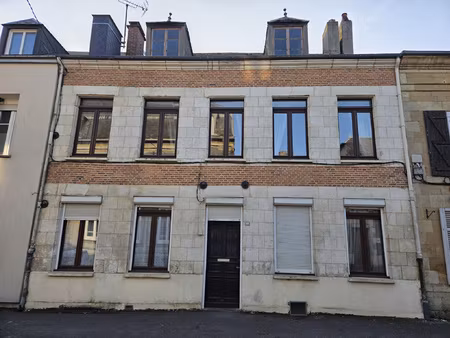 belle maison de maître centre du village