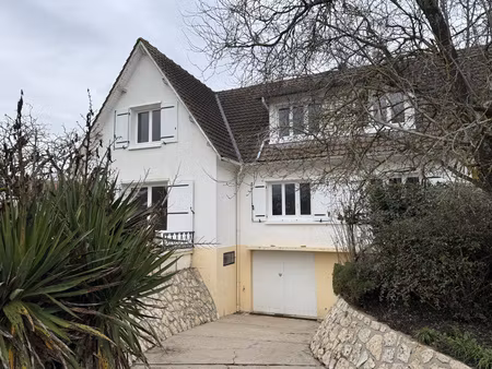 maison familiale - jardin/garages