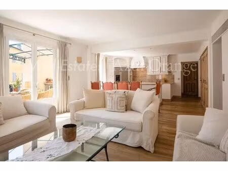 appartement d'exception à deux pas de la place des lices