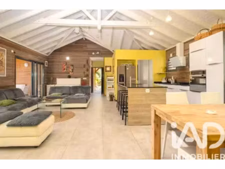 maison à petit-bourg (97170)