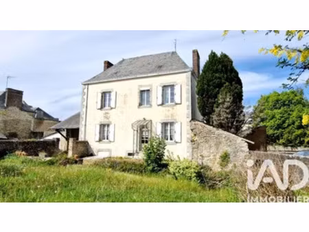 maison traditionnelle à martigné-sur-mayenne (53470)