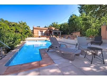 a vendre maison avec studio indépendant et vue imprenable