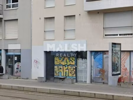 location local commercial 71m² lyon 7ème