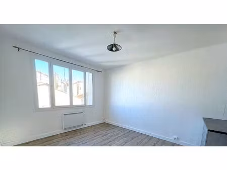 a louer appartement 2 pièces 37 m2- marseille 10ème  menpenti -timone - av de toulon -