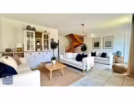maison à vendre 4 pièces 82 m² - lux (71) - 172 000€