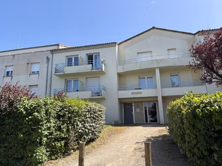 location appartement 1 pièce 22m² poitiers 86000