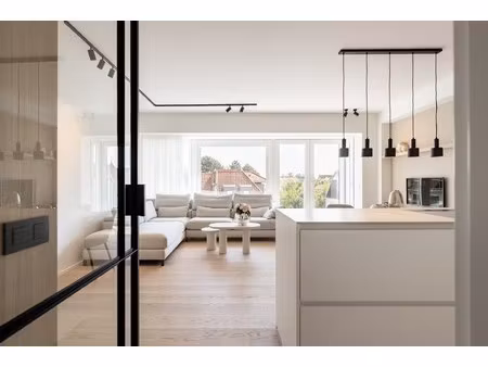 elegant gerenoveerd appartement met open zicht in het zoute