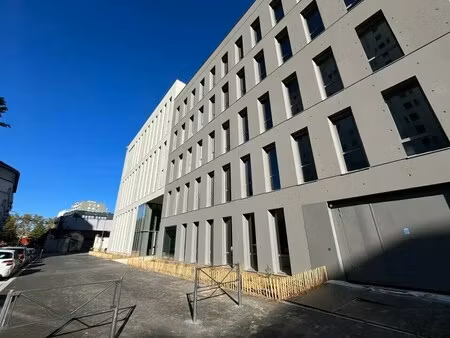 vente bureaux 360 m² à 7 155 m²