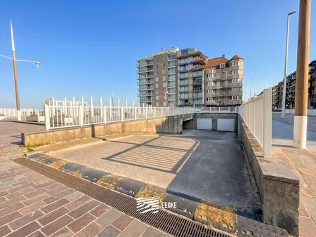 parking - gesloten garagebox
