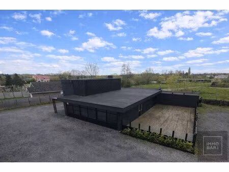 wat een ligging  wat een pand!