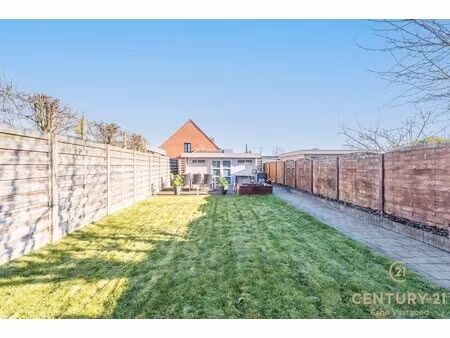 mooie karakterwoning met tuin  parking en 3 slaapkamers