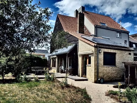 charmante ecowoning met label a en zonnige tuin  de panne aan zee.