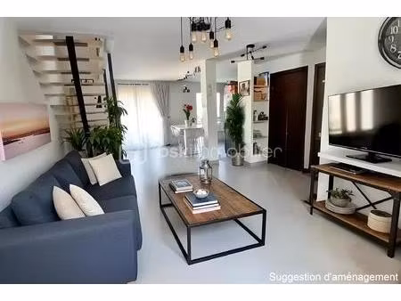 corps de ferme de 80 m² à sonnaz