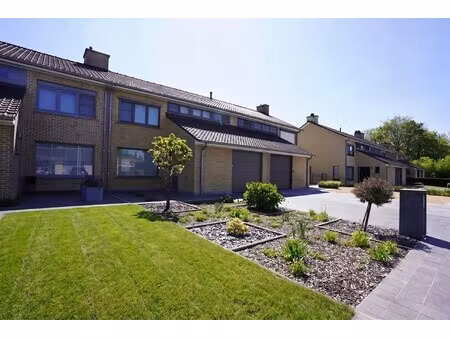 blikvanger in z'n prijscategorie! tip-top verzorgde woning!