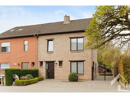 leuke hob nabij het centrum van kessel