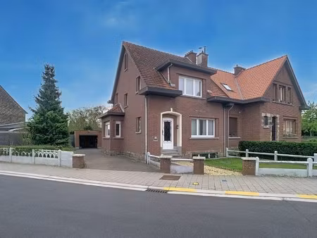 mooi te renoveren 3-gevel woning!!