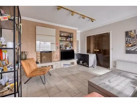 appartement met 2 slaapkamers  terras  kelder (+ ev. garage)