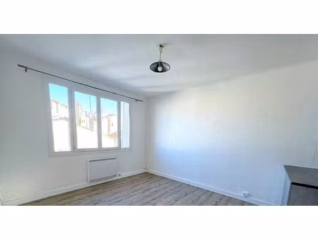 location appartement 2 pièces 36 m² à marseille 10 (13010)