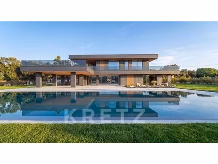 villa ultra contemporaine de 1000m2 aux prestations hors normes