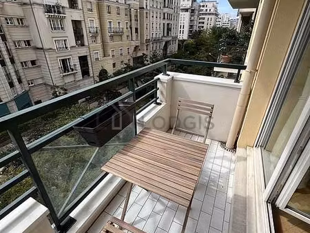 appartement 1 chambre meublé avec accès handicapé  garage et terrasse