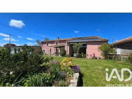 maison de village à blanzay (86400)