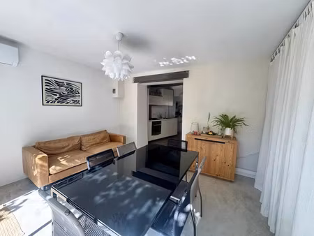vente maison 4 pièces 100 m² à villes-sur-auzon (84570)  230 000 €