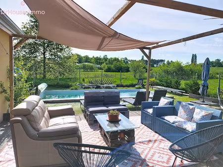 vente maison 4 pièces 105 m² à laruscade (33620)  239 600 €