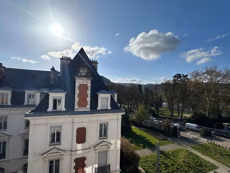 location appartement 5 pièces 125m²