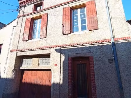 maison de 4 pièces entièrement à rénover à arthes
