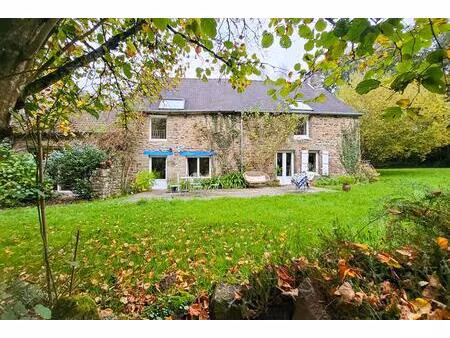 magnifique demeure de plus 350 m² + un gîte dans un havre de paix