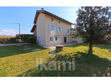 maison de 116 m² à st just de claix - 1 100 €