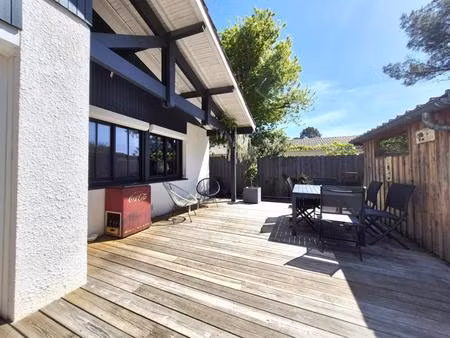 elégante et haut de gamme / lacanau secteur port à proximité