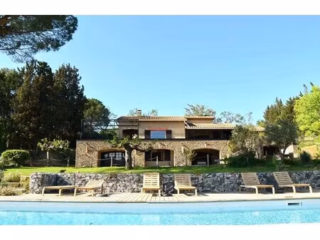 maison de standing sur grande parcelle avec vues panoramiques